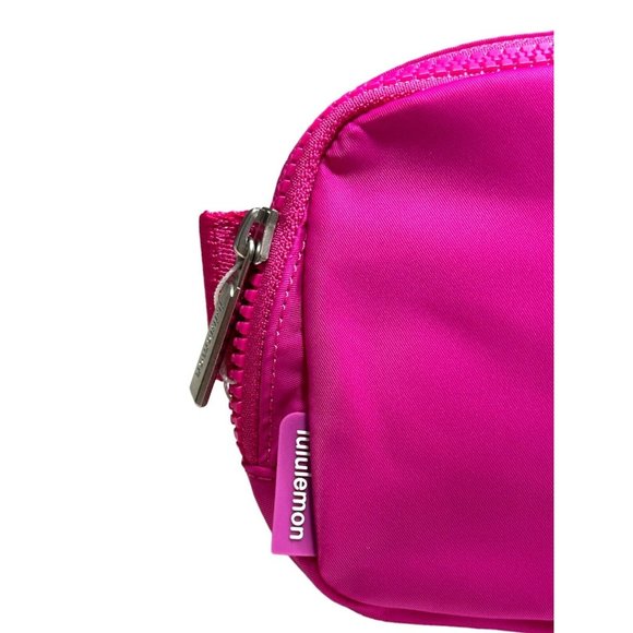 New Lululemon Everywhere Belt Bag 1L Sonic Pink Fanny Waist Pack - Picture 4 of 16